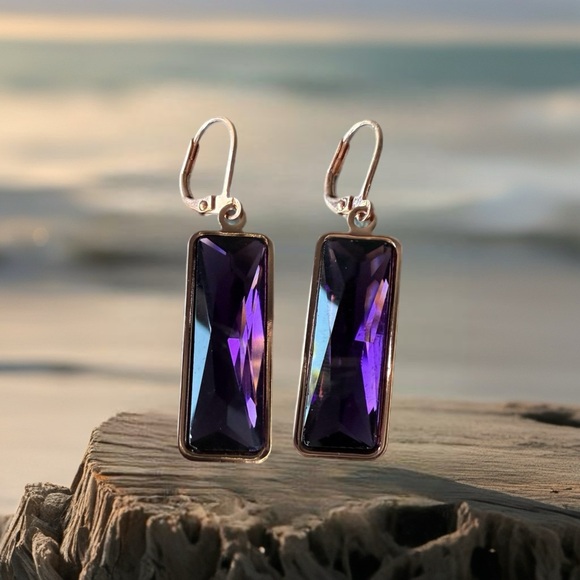 Jewelry - Handcrafted earrings with Austrian baguette crystal